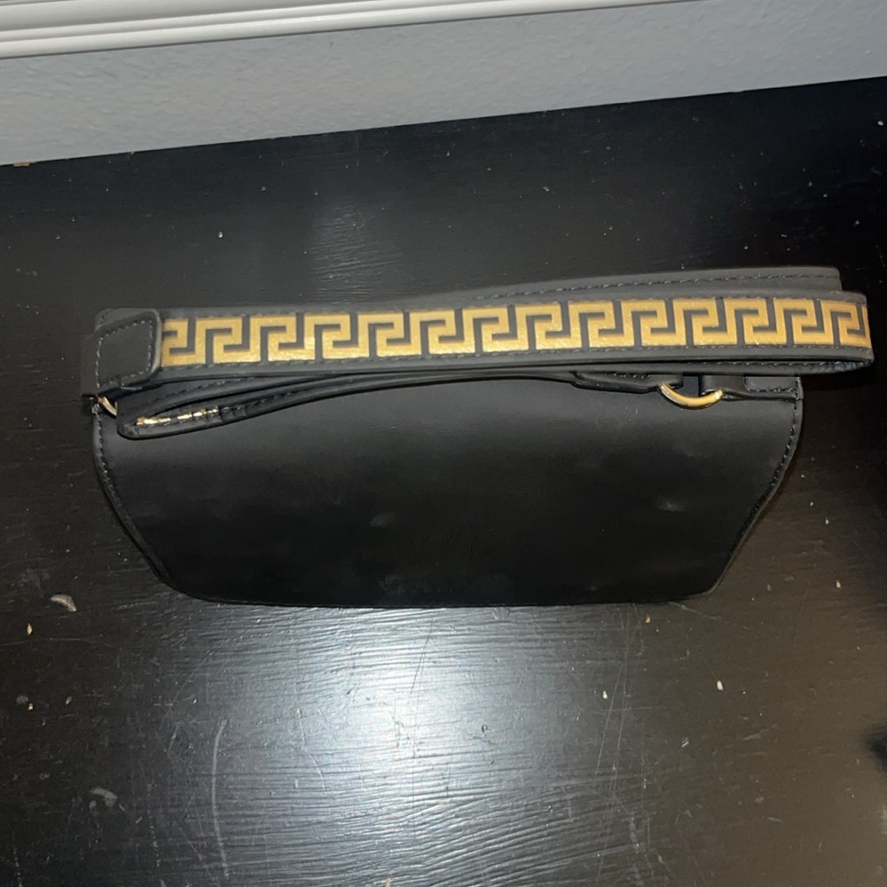 New With dust bag Versace Purse - Picture 3 of 7